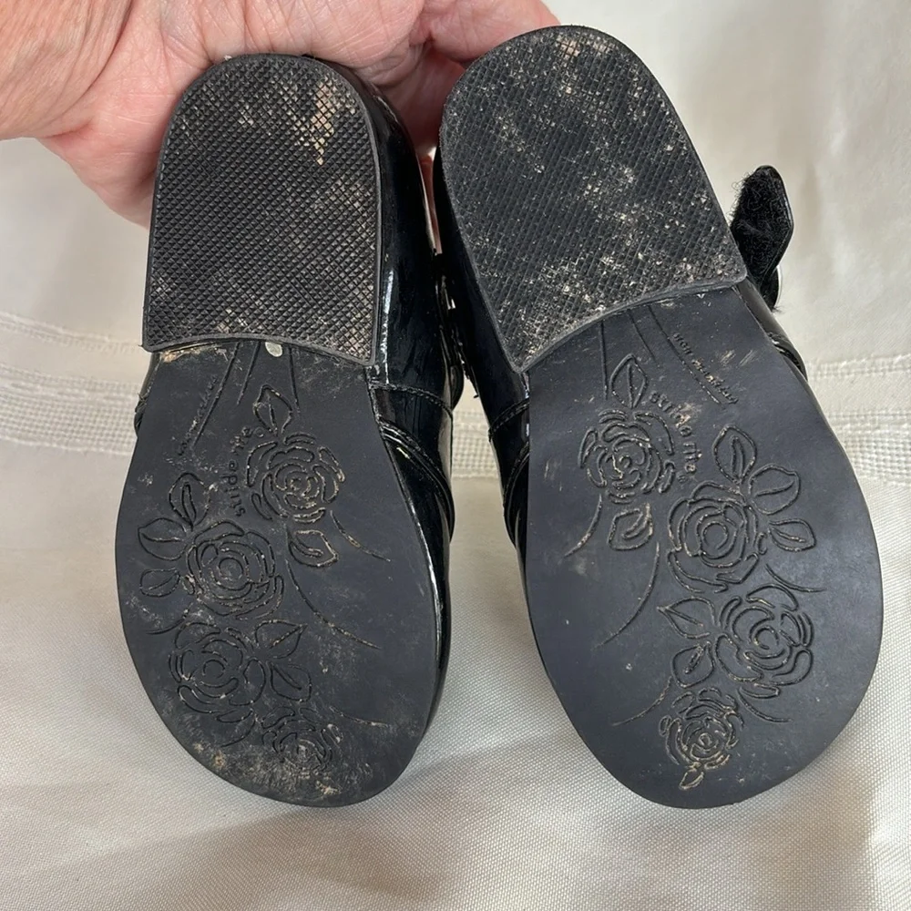 Stride Rite Valerie black shoe size 5.5M